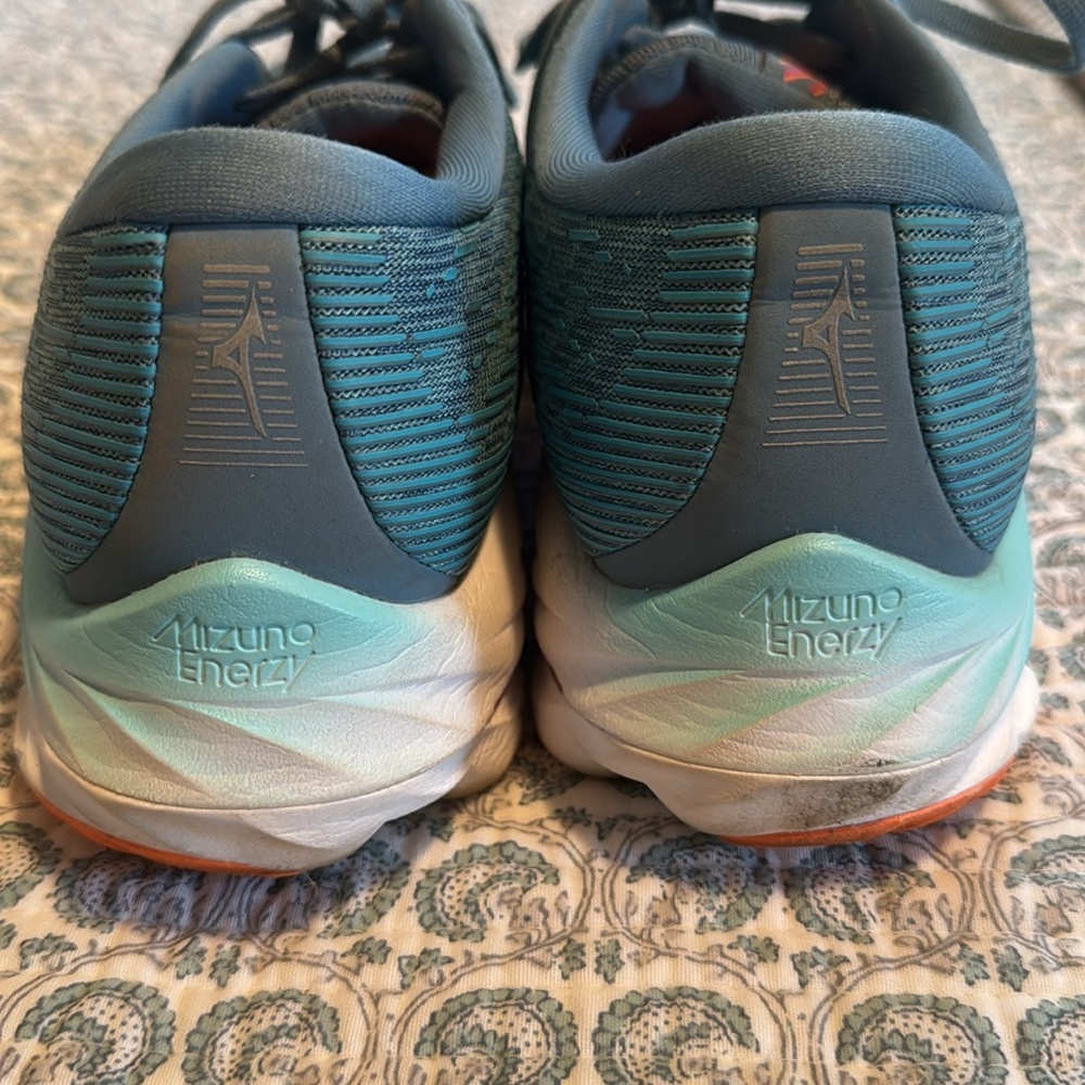 Mizuno wave runner - Picture 3 of 5